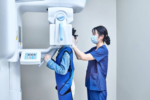 Best Emergency Dental Extractions in Bettendorf, IA